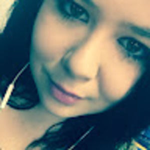 Meet your Posher, Lia